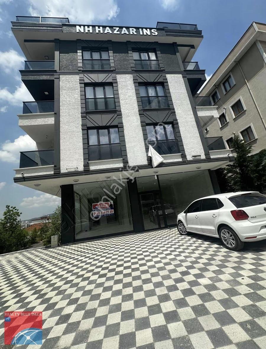 Yenidoğan Caddesi'nde Önü Açık Harika Kiralık Dükkan - Görsel 14