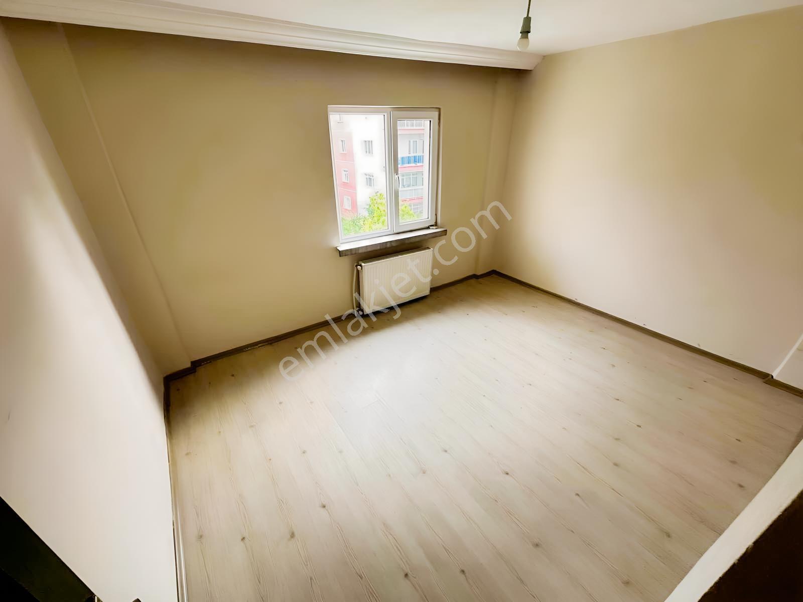 Ulukan'dn Osmanlı'da Cadde Üzeri Site İçerisinde Bakımlı 3+1 !!! - Görsel 26