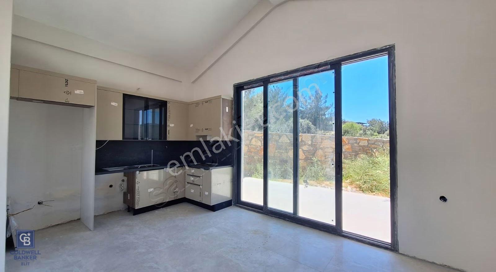 Bodrum Yalıçiftlikte 3+1 Havuzlu Yeni Eşyalı Sıfır Villa - Görsel 11