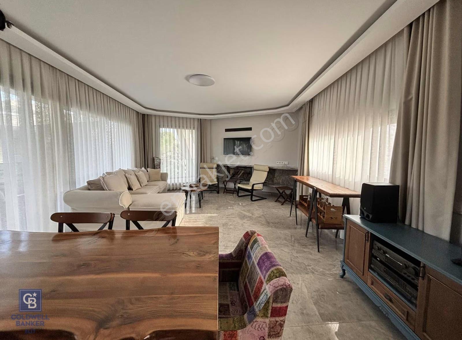 Bodrum Merkezde Dönemsel Kiralık Residence Daire 3+1 Eşyalı - Görsel 4