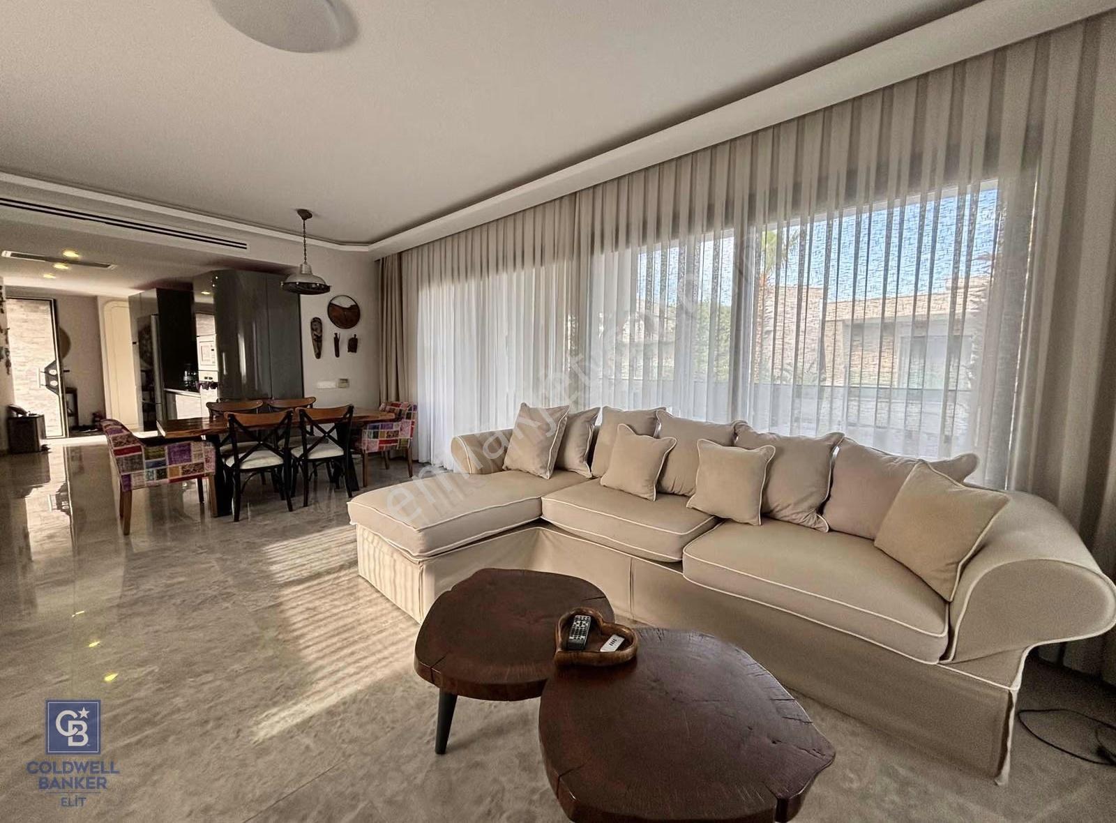 Bodrum Merkezde Dönemsel Kiralık Residence Daire 3+1 Eşyalı - Görsel 17