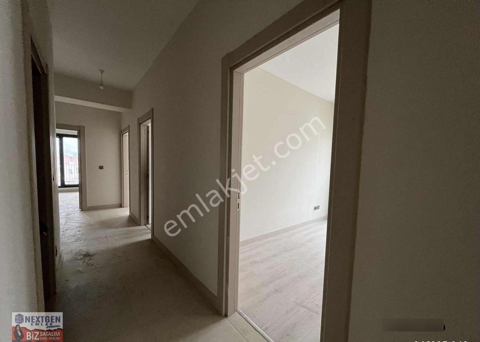 Atatürk Caddesinde Kiralık Daire - Görsel 3