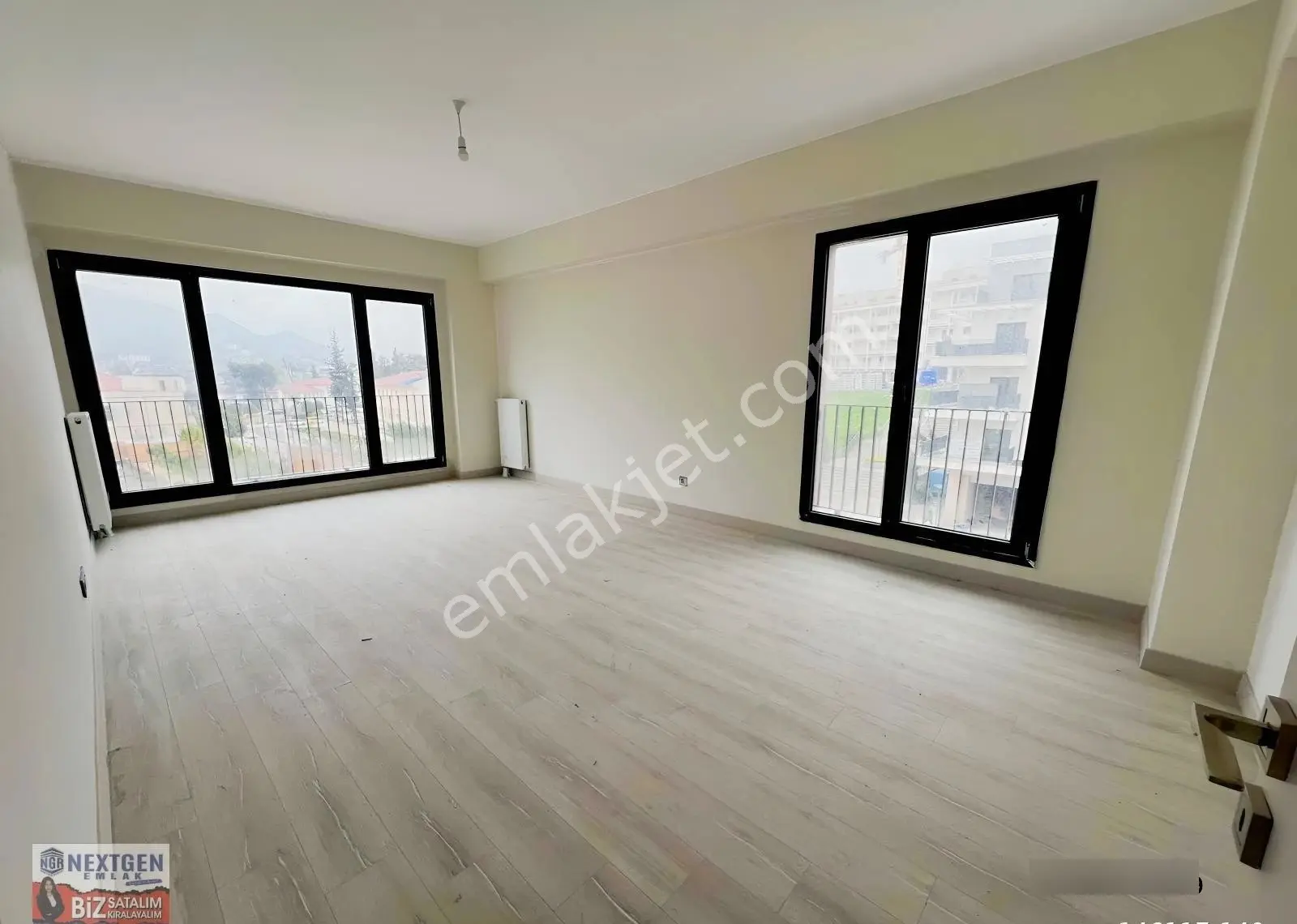 Atatürk Caddesinde Kiralık Daire