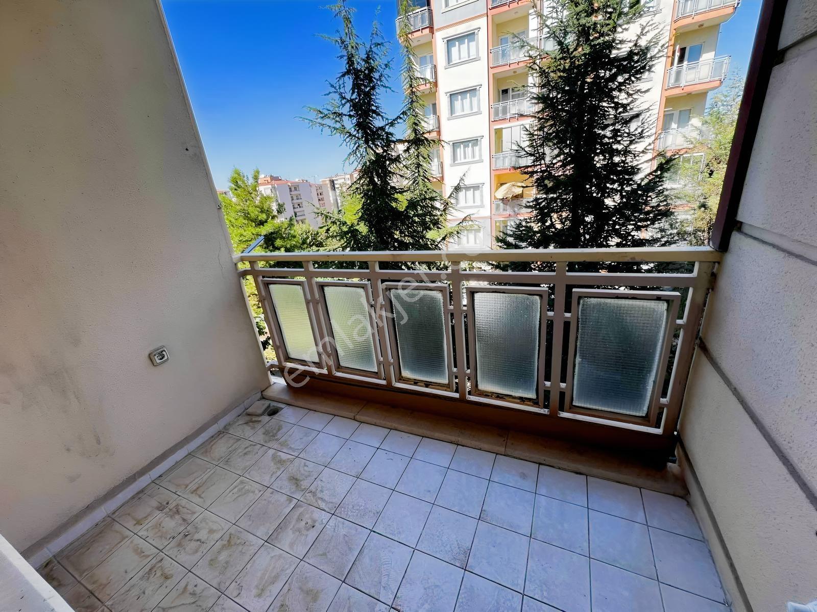 Ataevler Barış Mah Nilkent Sitesinde Arakat Satılık 3+1 Daire - Görsel 24