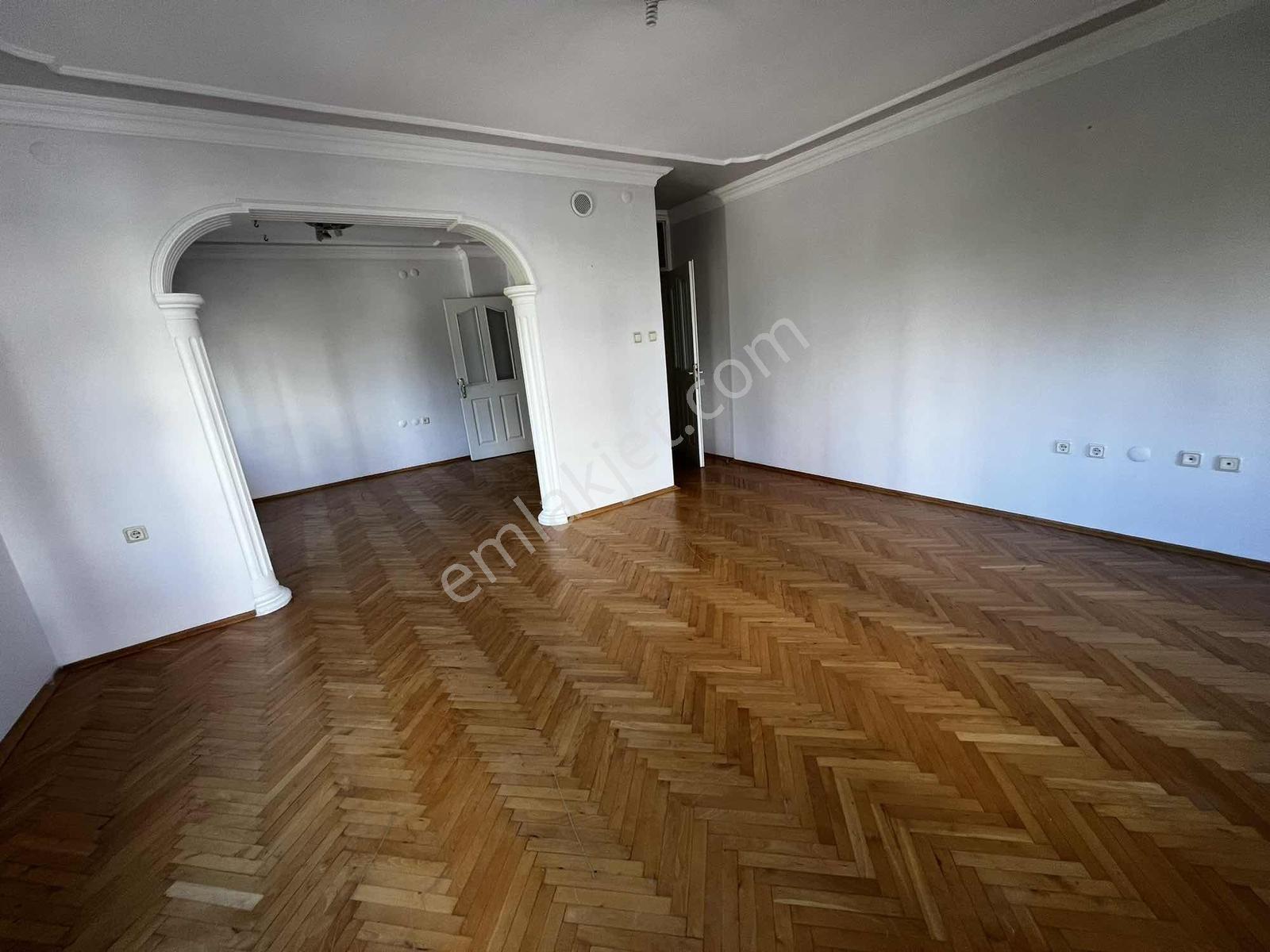 Ataevler Barış Mah Nilkent Sitesinde Arakat Satılık 3+1 Daire - Görsel 6