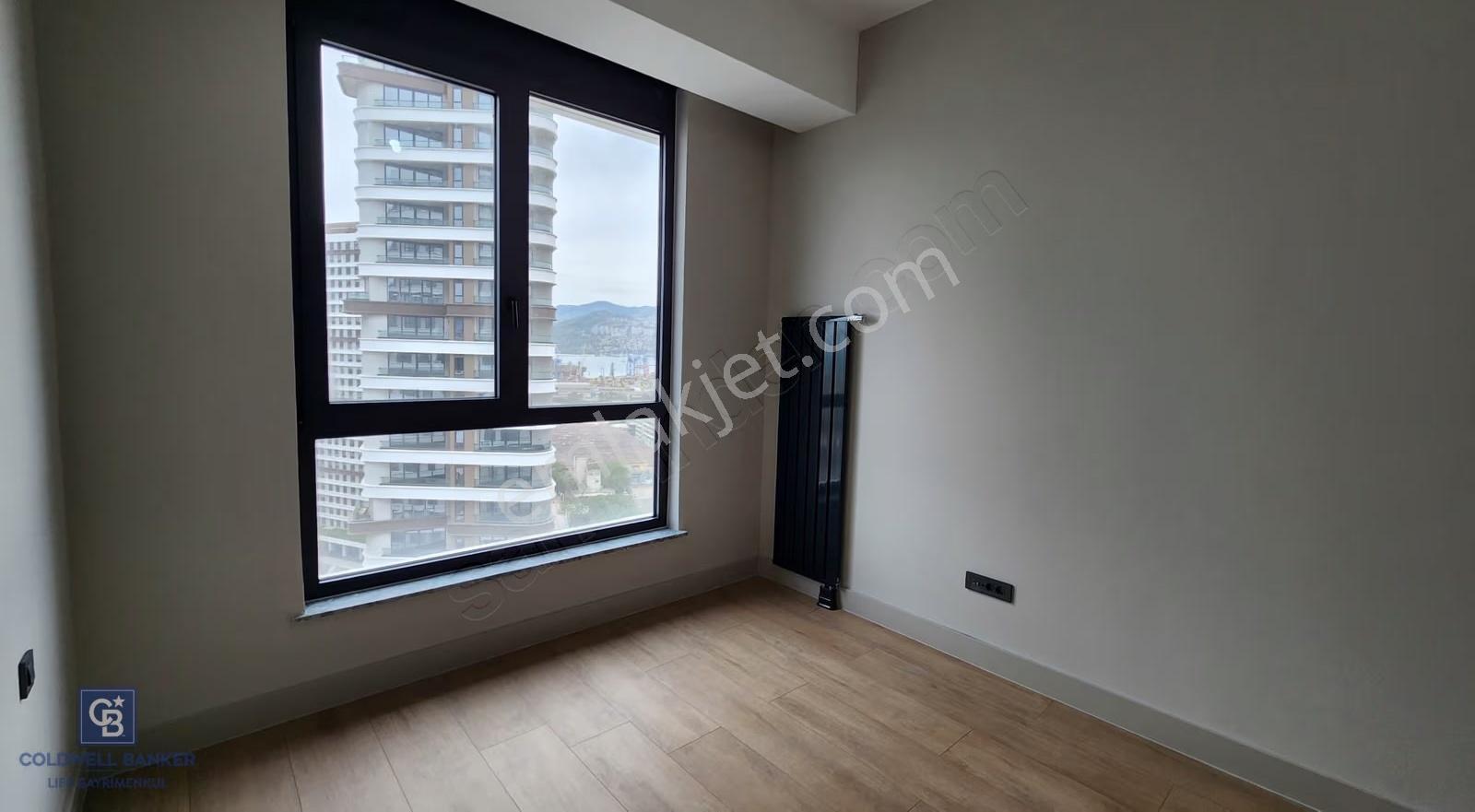 Aylin Berent'ten Evora İzmir'de Full Deniz Manzaralı Daire - Görsel 21