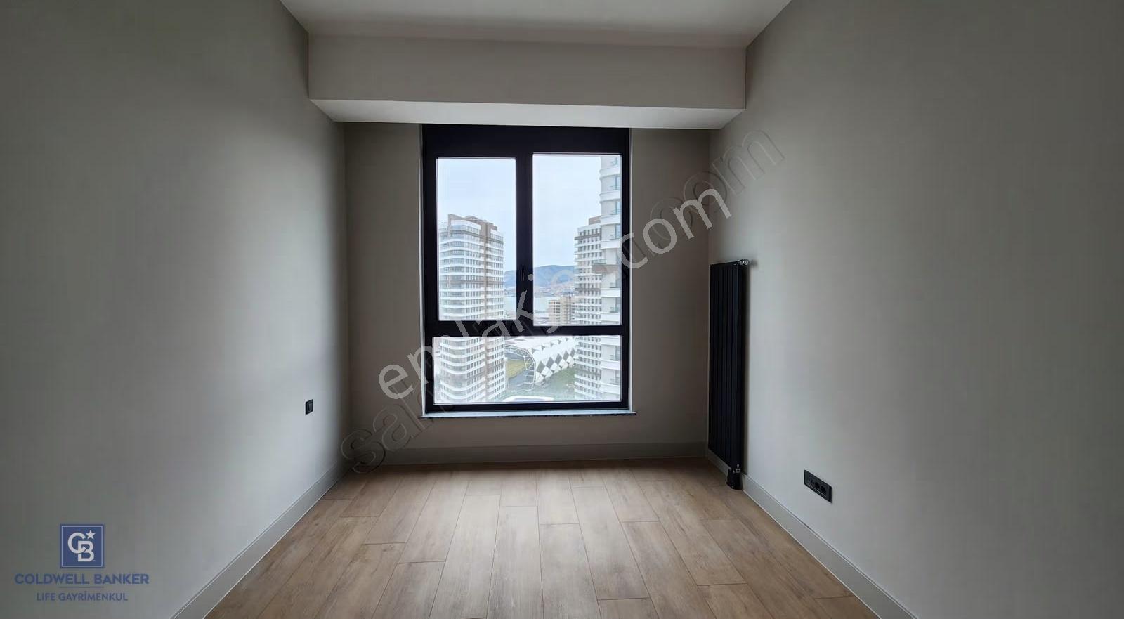 Aylin Berent'ten Evora İzmir'de Full Deniz Manzaralı Daire - Görsel 13