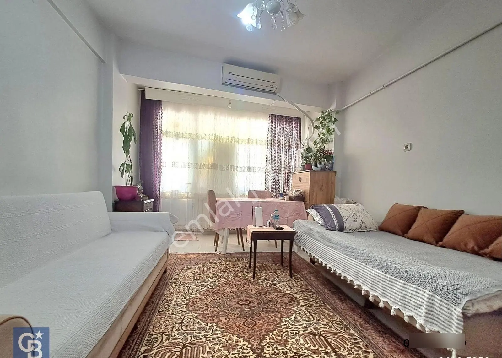 Şehremini Küçük Saray Meydanı’nda Satılık 1+1 Daire!