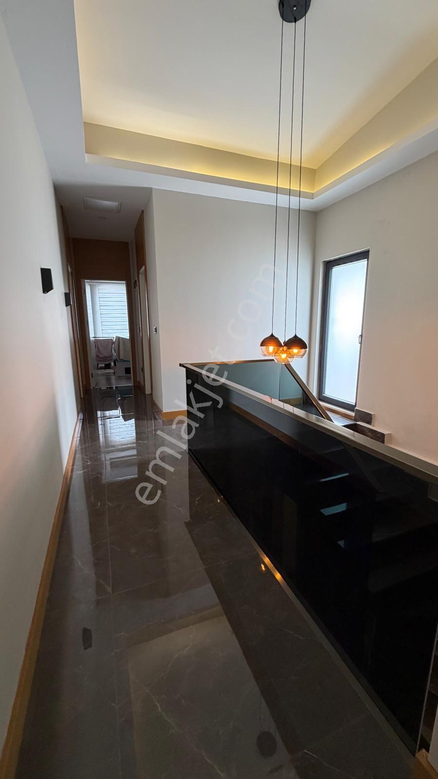 Kepez Duacı'da Site İçerisindeözel Havuzlu & Özel Bahçeliultra Lüks 4+1 Villa - Görsel 22