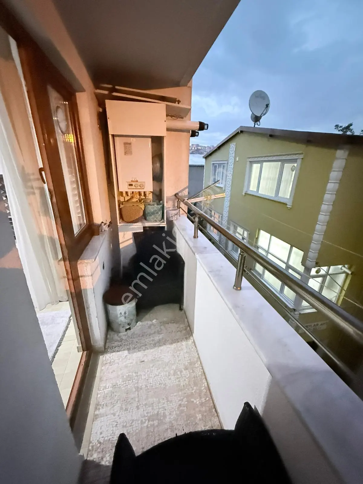 Gebze Ankara Caddesi Feniş Işıklar Yanı 2+1 Arakat Daire - Görsel 3