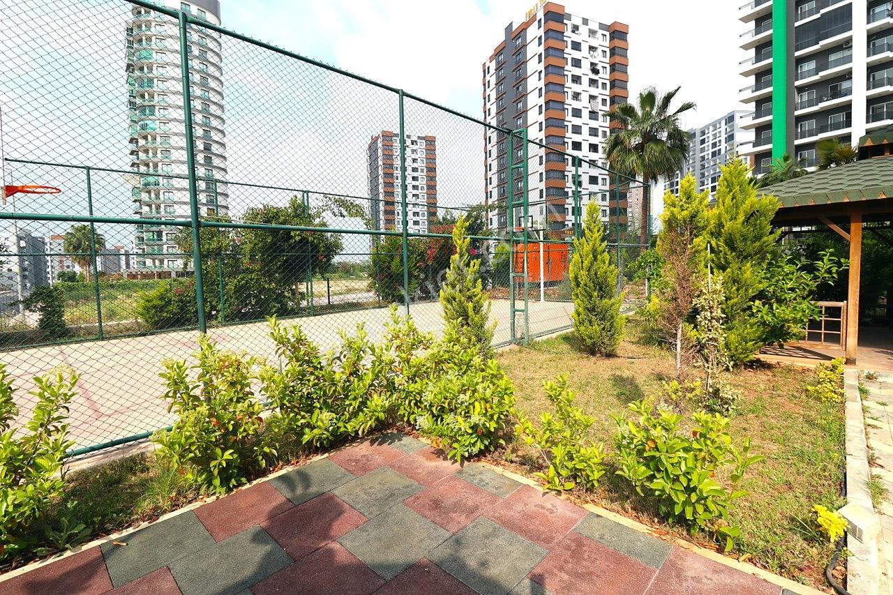 Mersin Mezitli’de Sahile Yakın Havuz Manzaralı Daire - Görsel 14