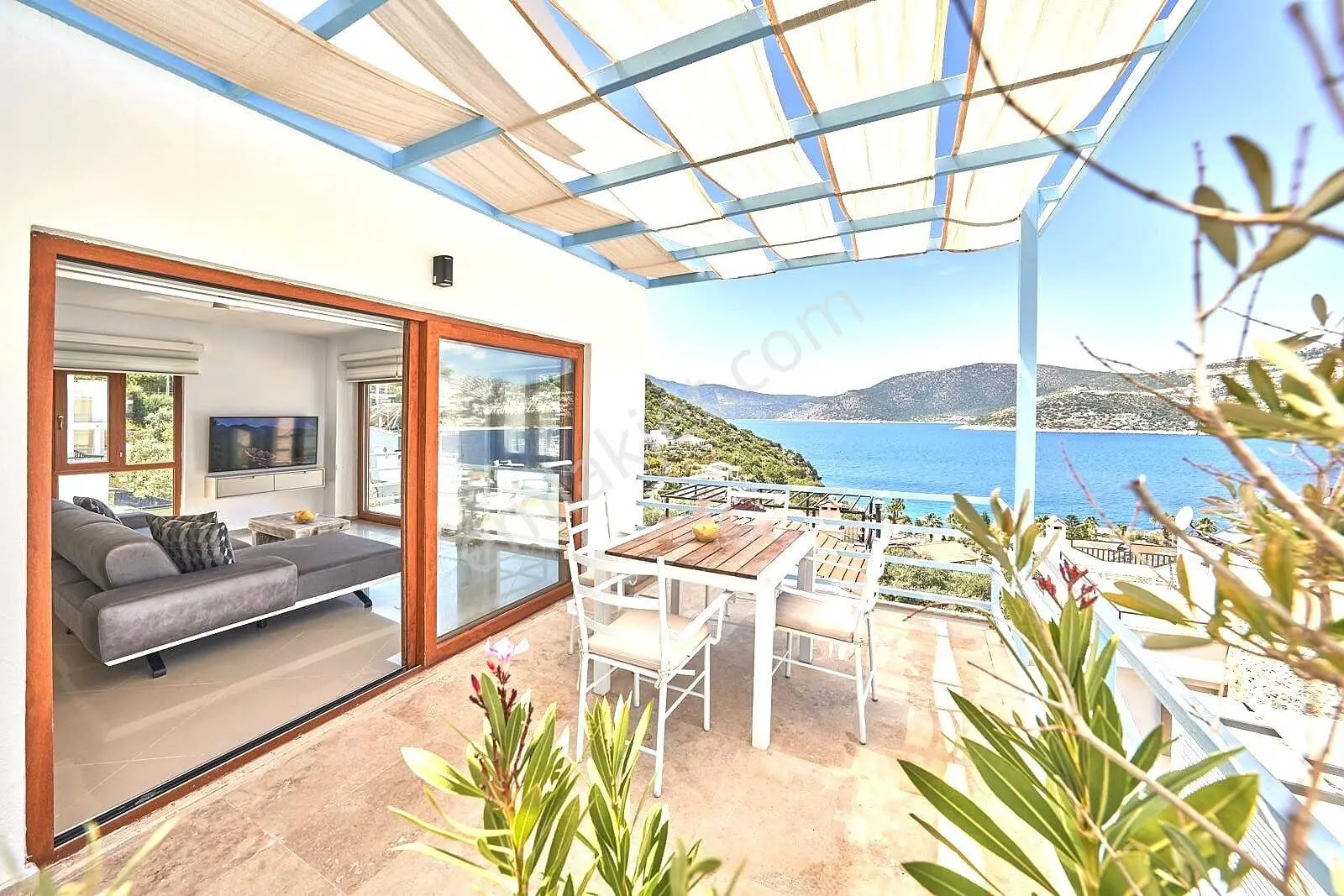 Kaş Kalkan Kışla’da Plaja Yürüme Mesafesinde Eşyalı Villa - Görsel 3