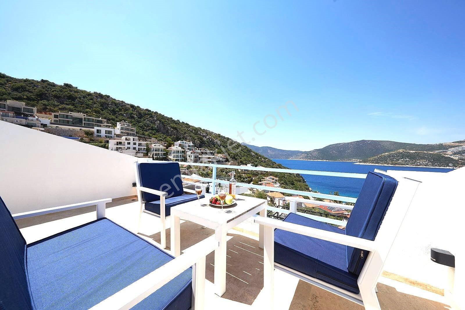 Kaş Kalkan Kışla’da Plaja Yürüme Mesafesinde Eşyalı Villa - Görsel 13