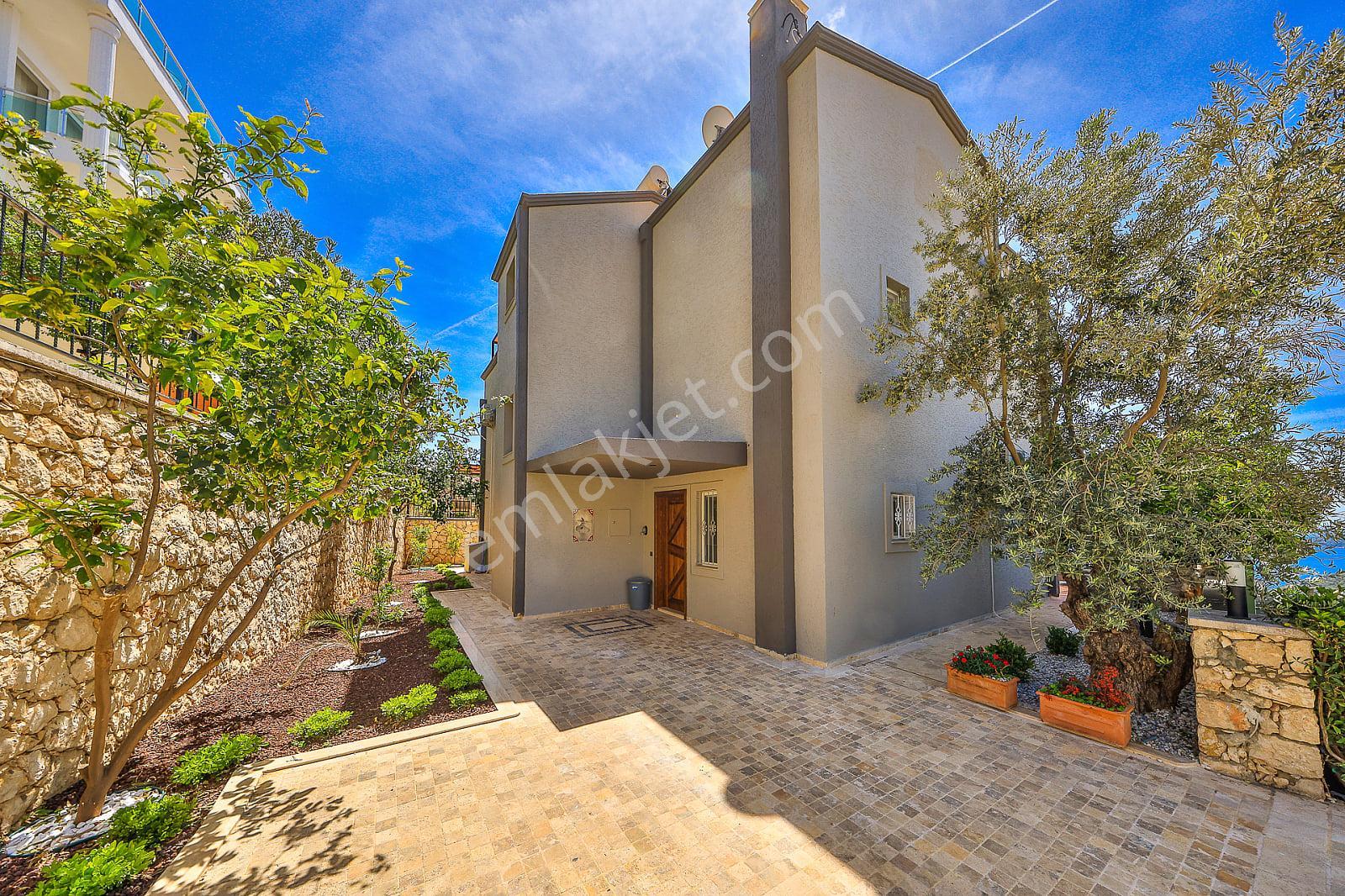 Kaş Kalkan'da Sonsuzluk Havuzlu 4+1 Lüks Villa - Görsel 14