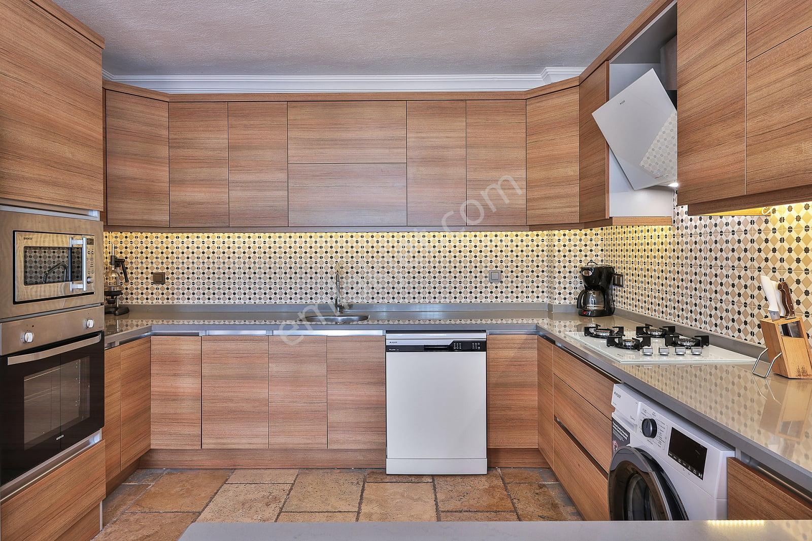 Kaş Kalkan'da Sonsuzluk Havuzlu 4+1 Lüks Villa - Görsel 23