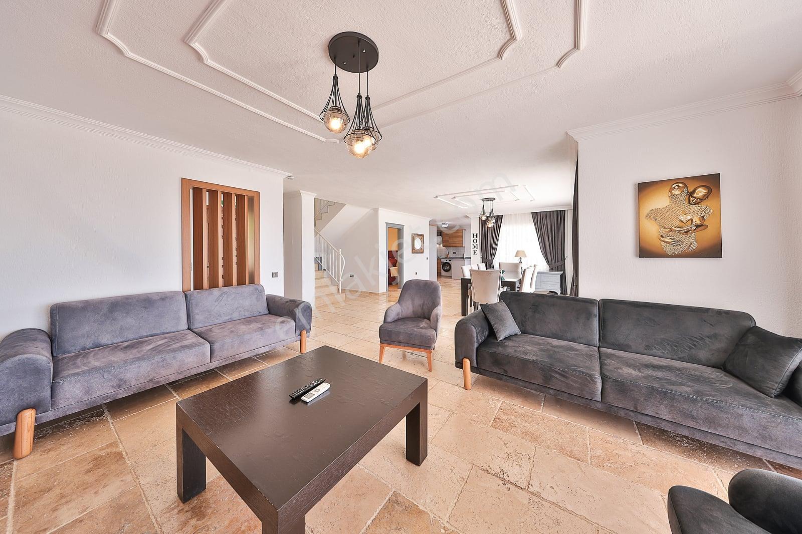 Kaş Kalkan'da Sonsuzluk Havuzlu 4+1 Lüks Villa - Görsel 20