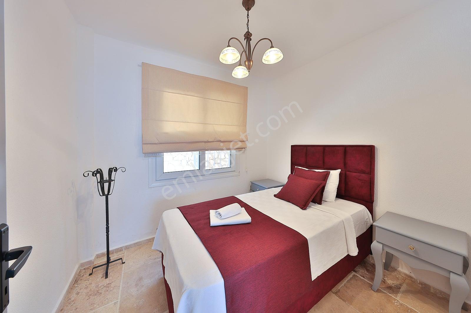 Kaş Kalkan'da Sonsuzluk Havuzlu 4+1 Lüks Villa - Görsel 32
