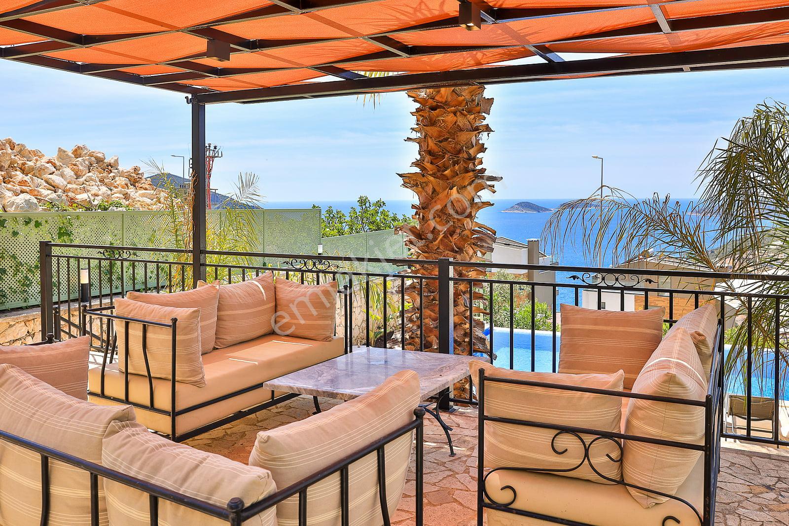 Kaş Kalkan'da Sonsuzluk Havuzlu 4+1 Lüks Villa - Görsel 17