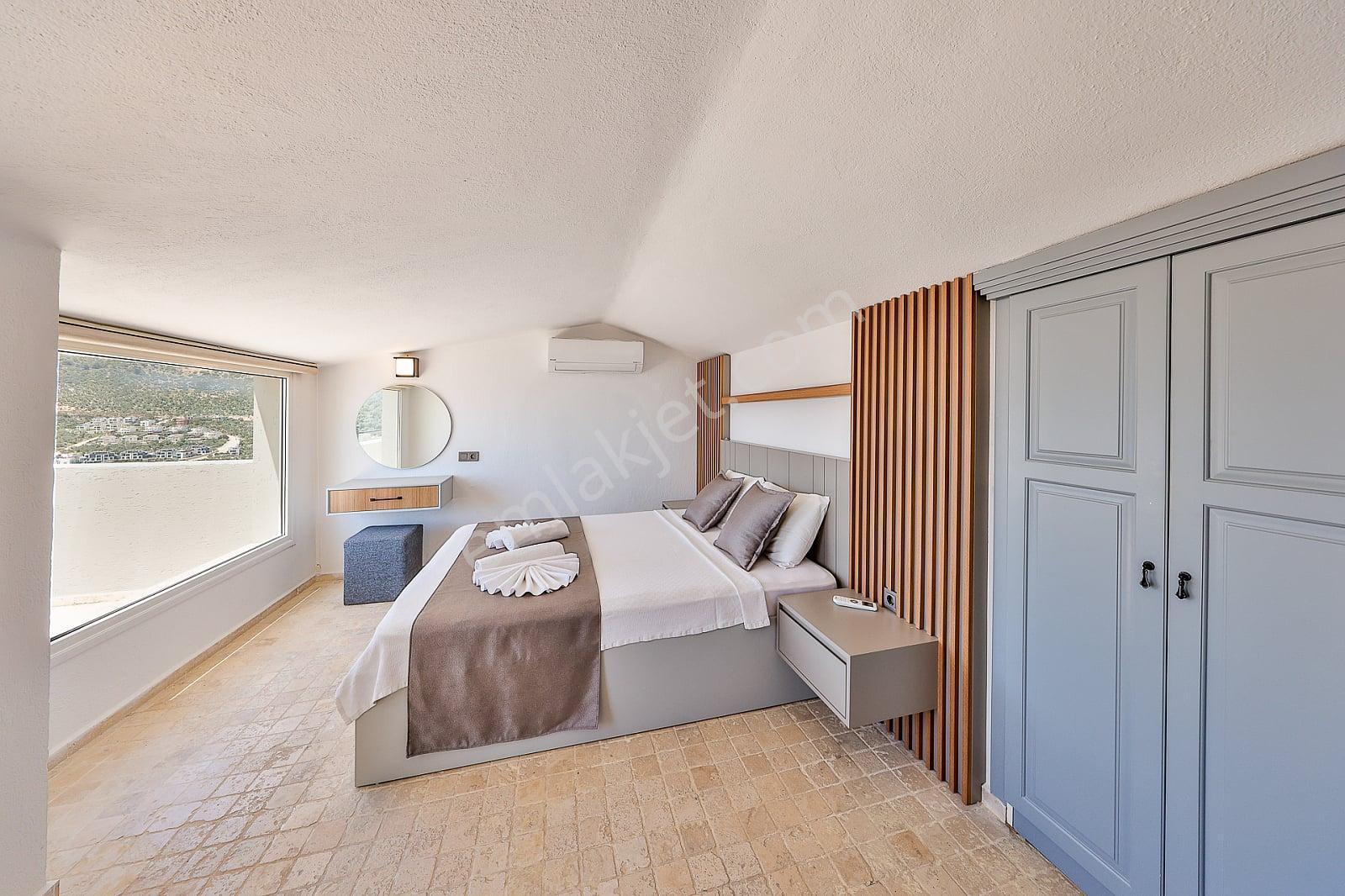Kaş Kalkan'da Sonsuzluk Havuzlu 4+1 Lüks Villa - Görsel 25