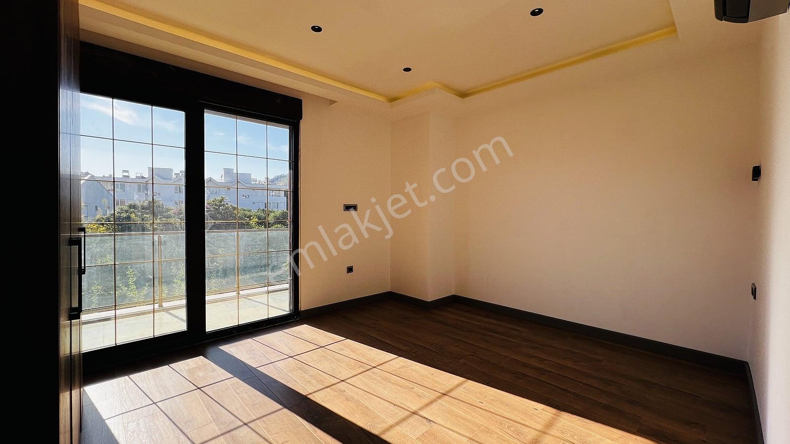 Antalya Kemer Merkezde Lüks Satılık Müstakil Villa - Görsel 15