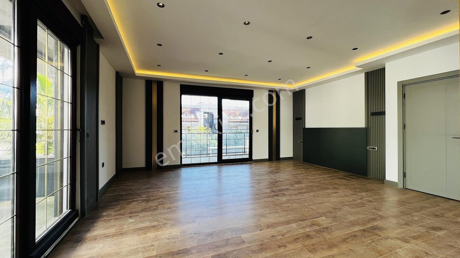 Antalya Kemer Merkezde Lüks Satılık Müstakil Villa - Görsel 8