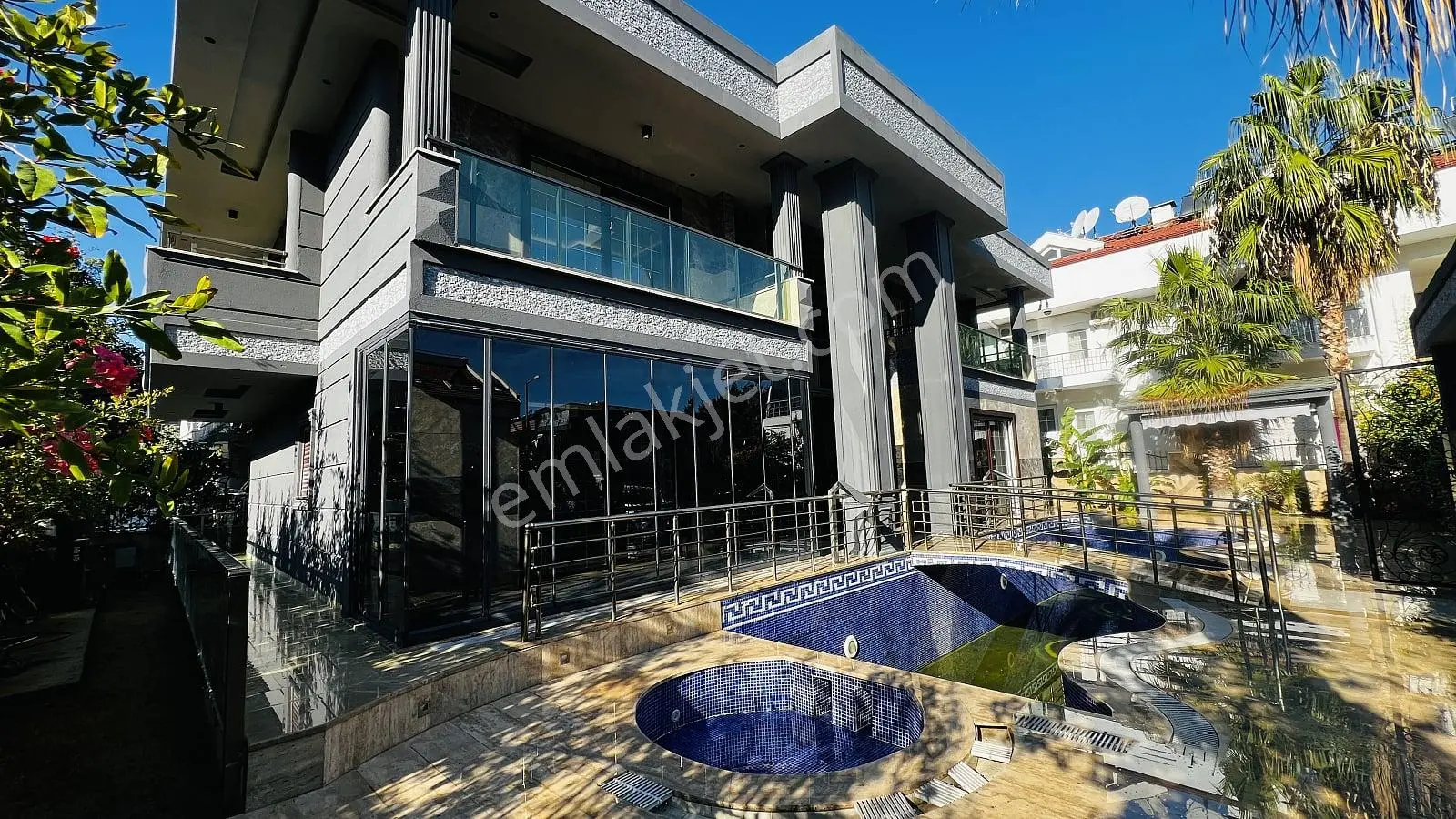 Antalya Kemer Merkezde Lüks Satılık Müstakil Villa - Görsel 5