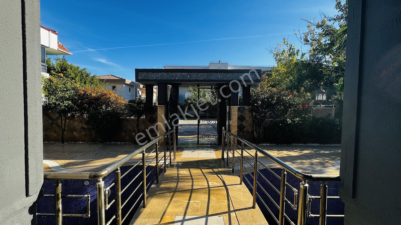 Antalya Kemer Merkezde Lüks Satılık Müstakil Villa - Görsel 9