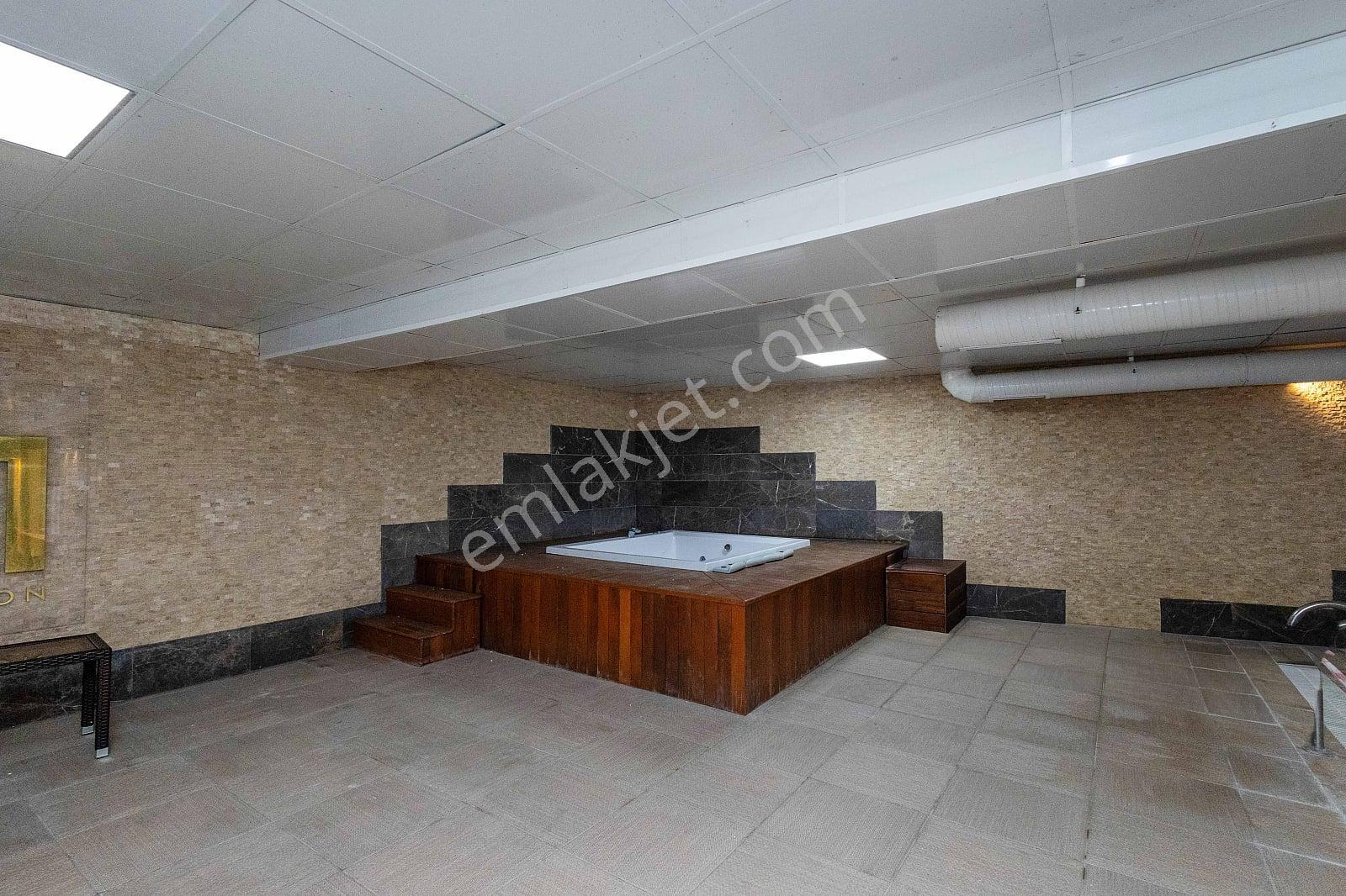 Antalya Alanya'da Sahile Sıfır Eşyalı Satılık Dubleks Daire - Görsel 17