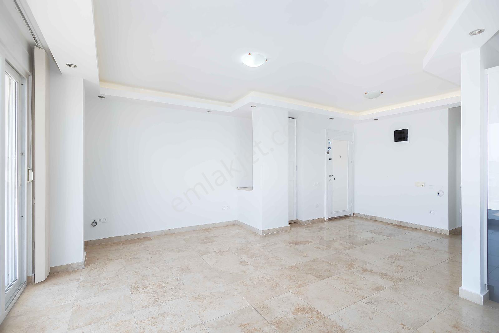 Alanya Cikcilli’de Denize Yakın Havuzlu Sitede Daire - Görsel 12