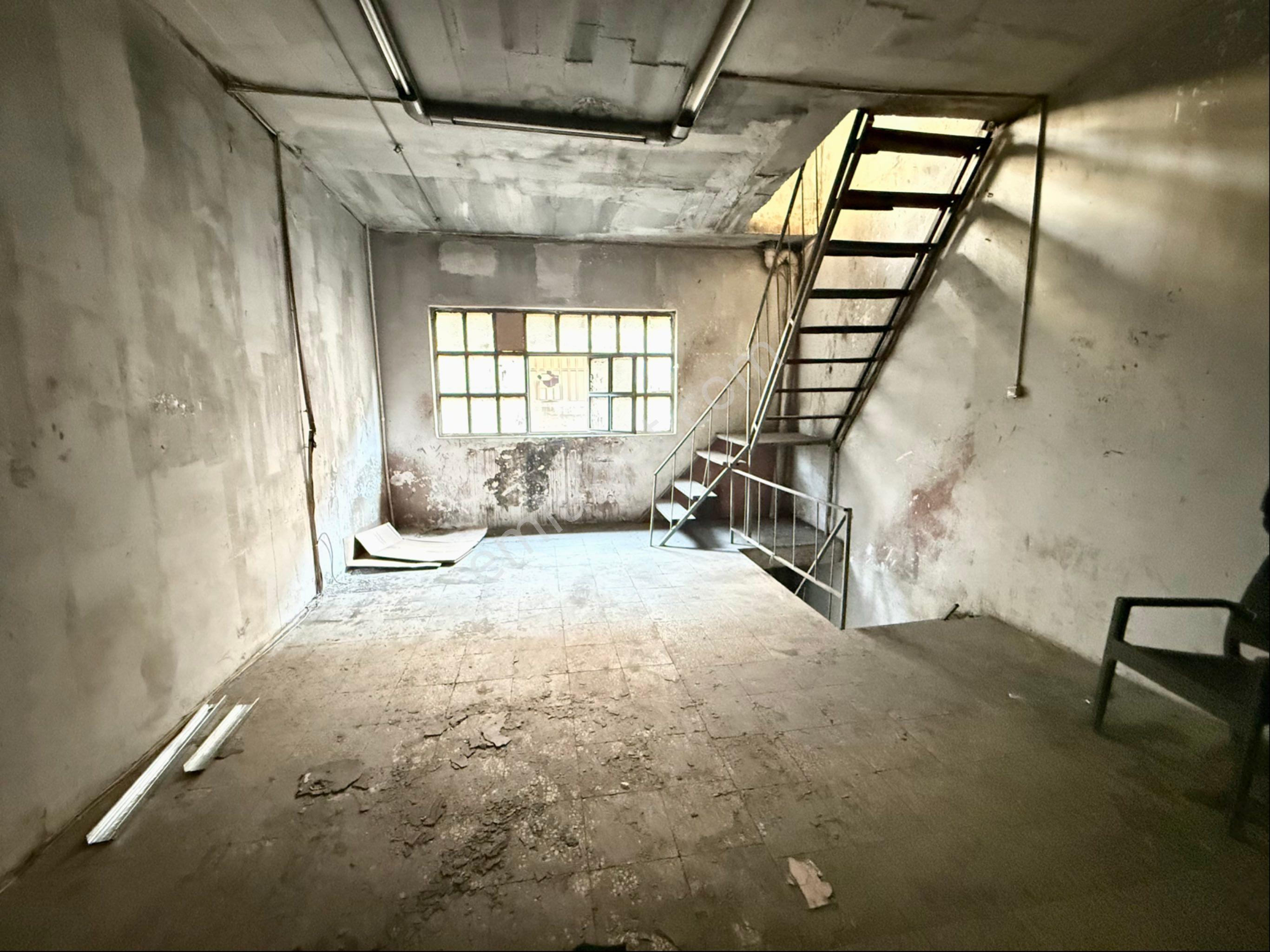 Bayrampaşa Sarı Dökümcüler Sanayide Kiralık Komple Bina - Görsel 15