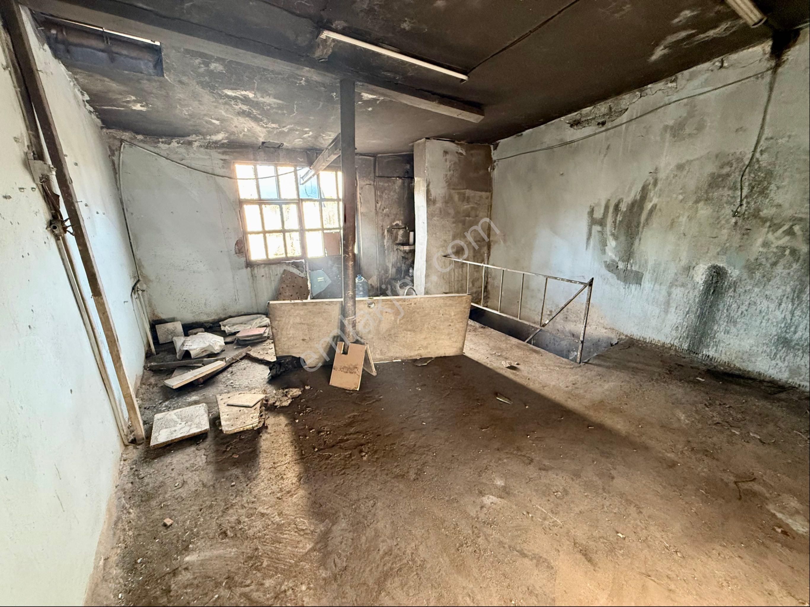 Bayrampaşa Sarı Dökümcüler Sanayide Kiralık Komple Bina - Görsel 11