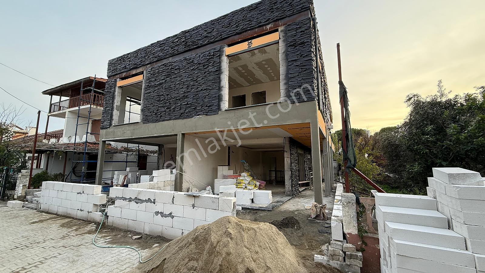 İzmir Urla'da Plaja Yürüme Mesafesinde Satılık Geniş Villa - Görsel 8