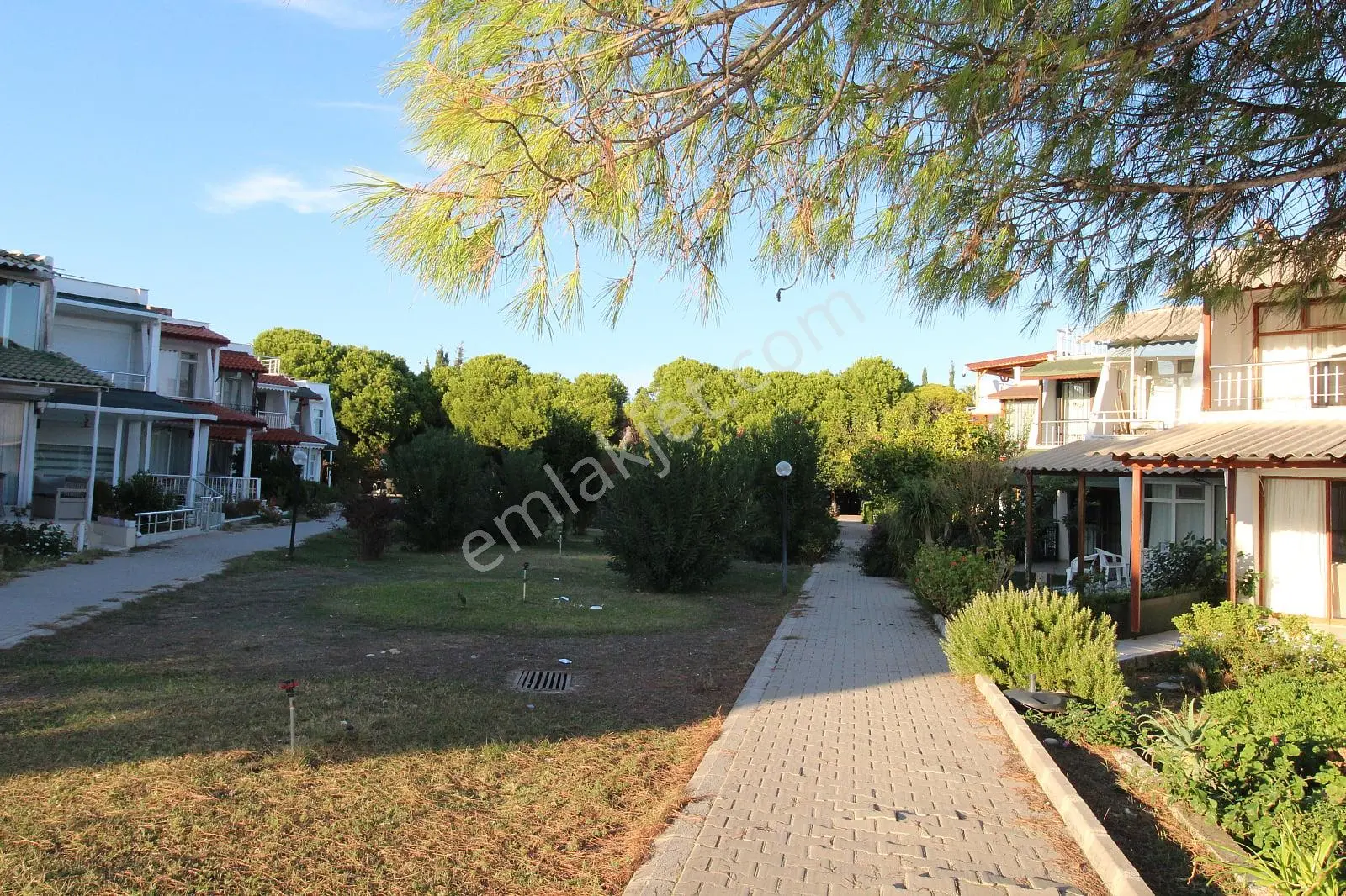 Manavgat Örenşehir’de Denize Sıfır Sitede Yatırımlık Villa - Görsel 3