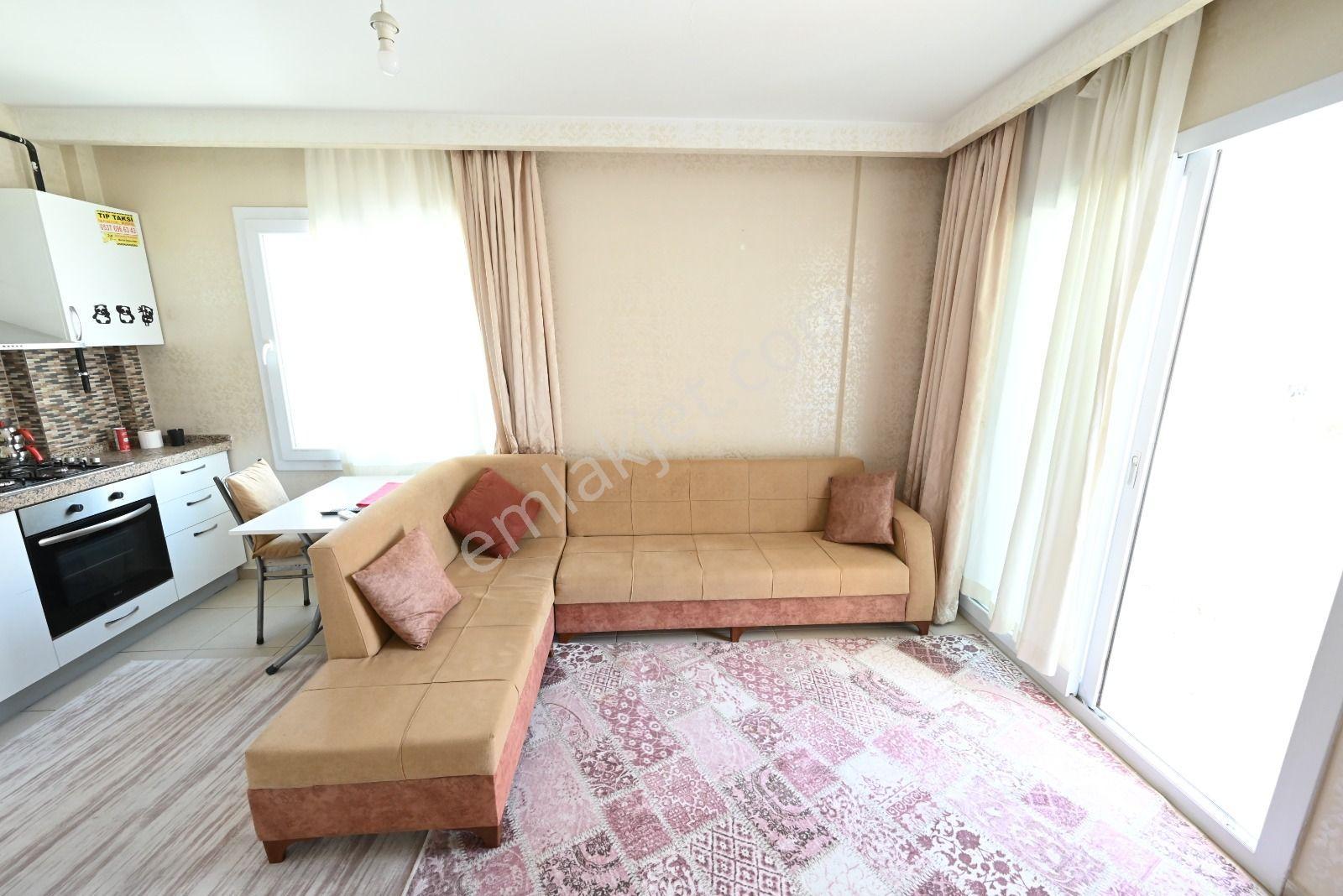 Üstünkent'ten 34. Cadde Üzerinde Satılık Full Eşyalı 1+1 Daire - Görsel 19
