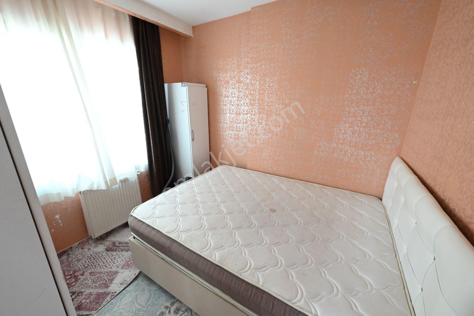Üstünkent'ten 34. Cadde Üzerinde Satılık Full Eşyalı 1+1 Daire - Görsel 15