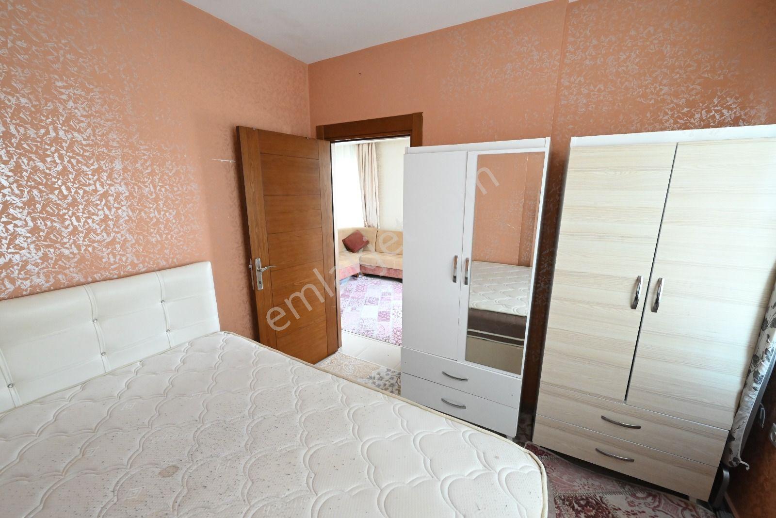 Üstünkent'ten 34. Cadde Üzerinde Satılık Full Eşyalı 1+1 Daire - Görsel 21