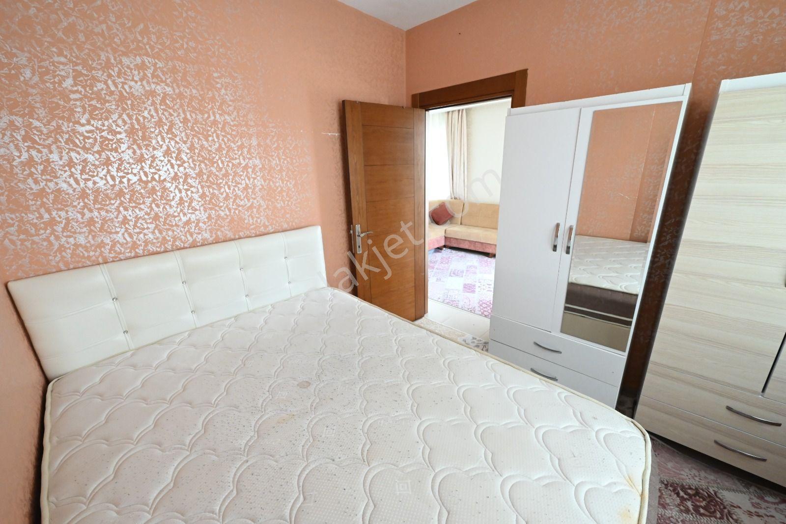 Üstünkent'ten 34. Cadde Üzerinde Satılık Full Eşyalı 1+1 Daire - Görsel 22