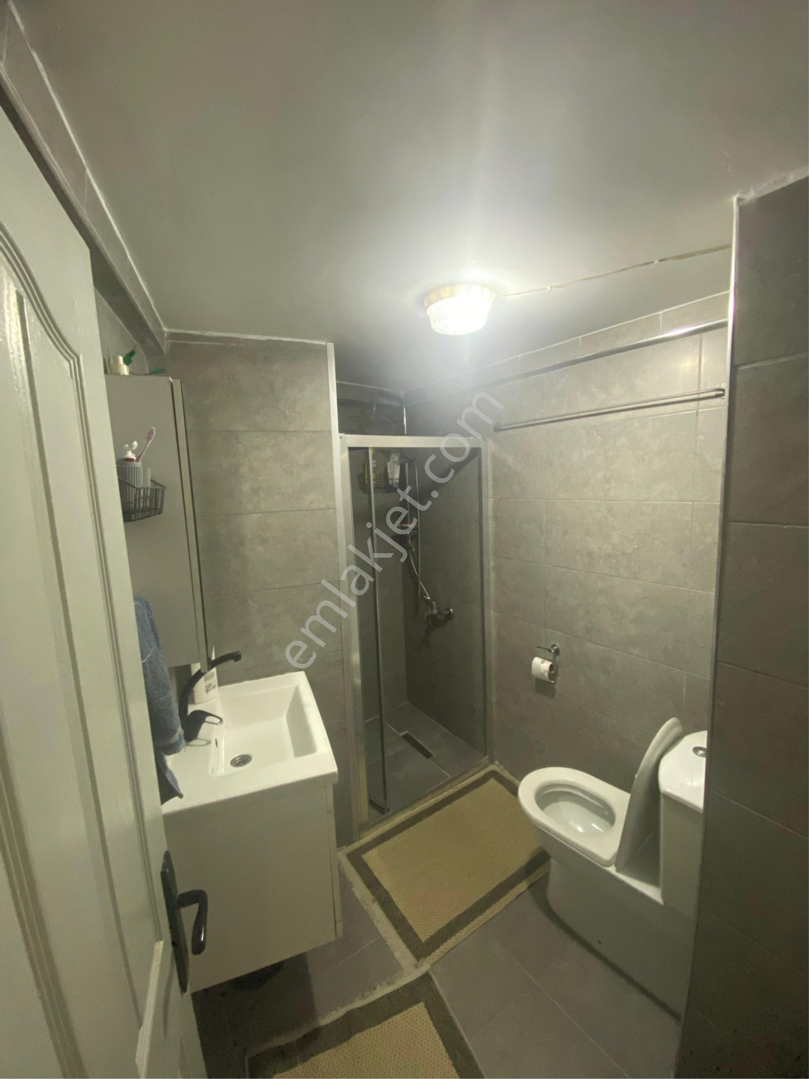 Gaziosmanpaşa Bağlarbaşı Mahallesi Satılık 2+1 Bahçe Katı Daire - Görsel 2