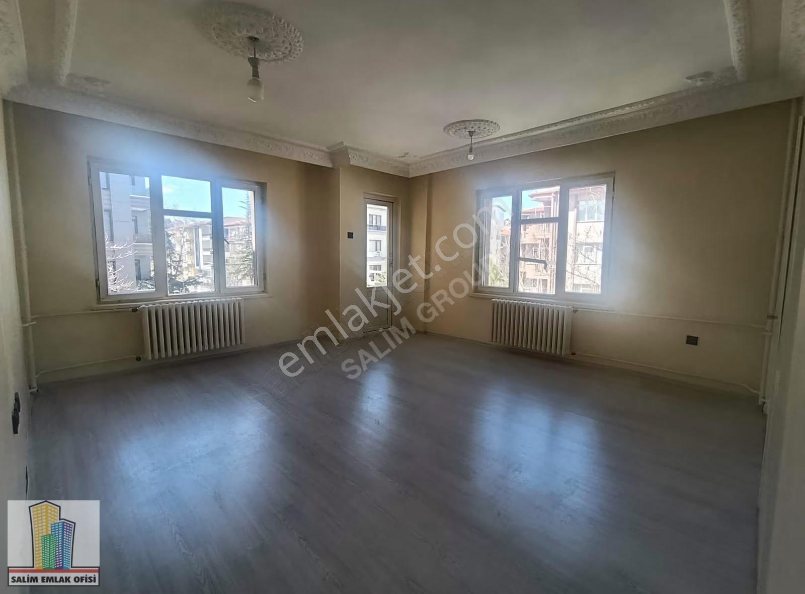 Cumhuriyet Mahallesinde 3+1 Ara Kat Bakımlı Masrafsız Daire - Görsel 11