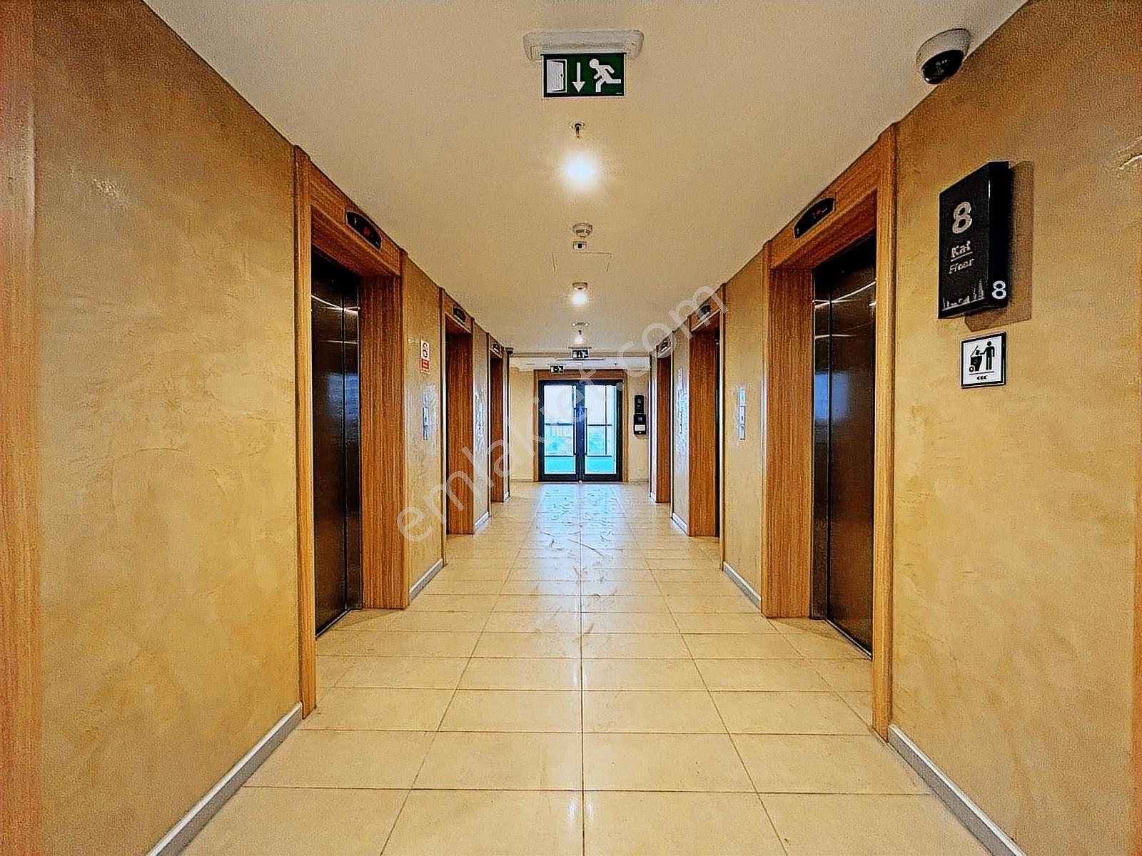 Batışehir'de İçi Yapılı 380m2 Prestijli Rezidans Ofis Katı - Görsel 3