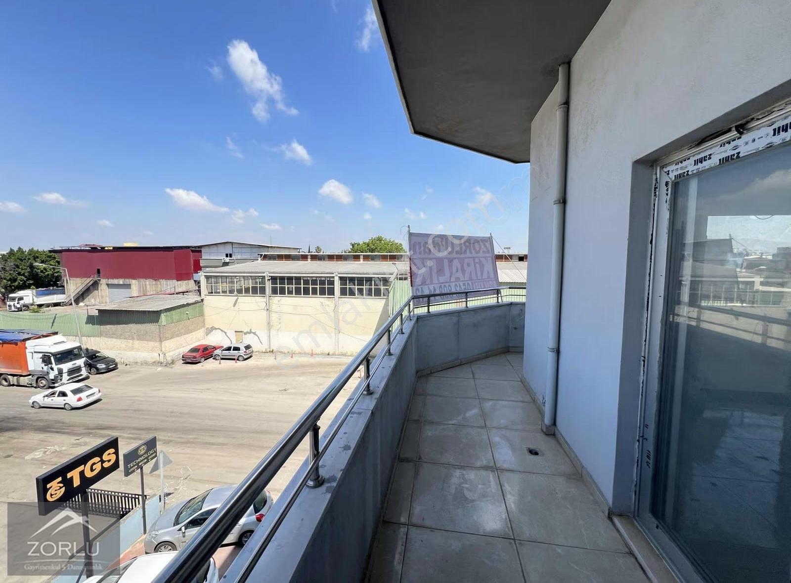 Zorlu'dan Metalsanayi'de 170 M2 İş Merkezi İçerisinde Ofis - Görsel 4