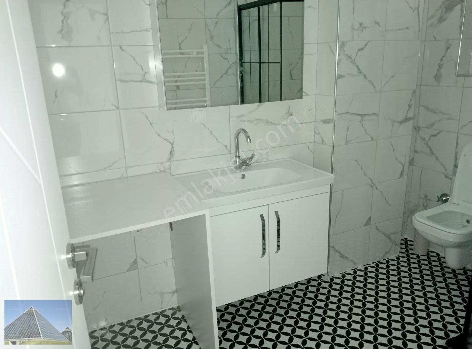 Reşadiye Mahallesinde Yeni Binada Kiralık 1+1 Ara Kat Daire - Görsel 3