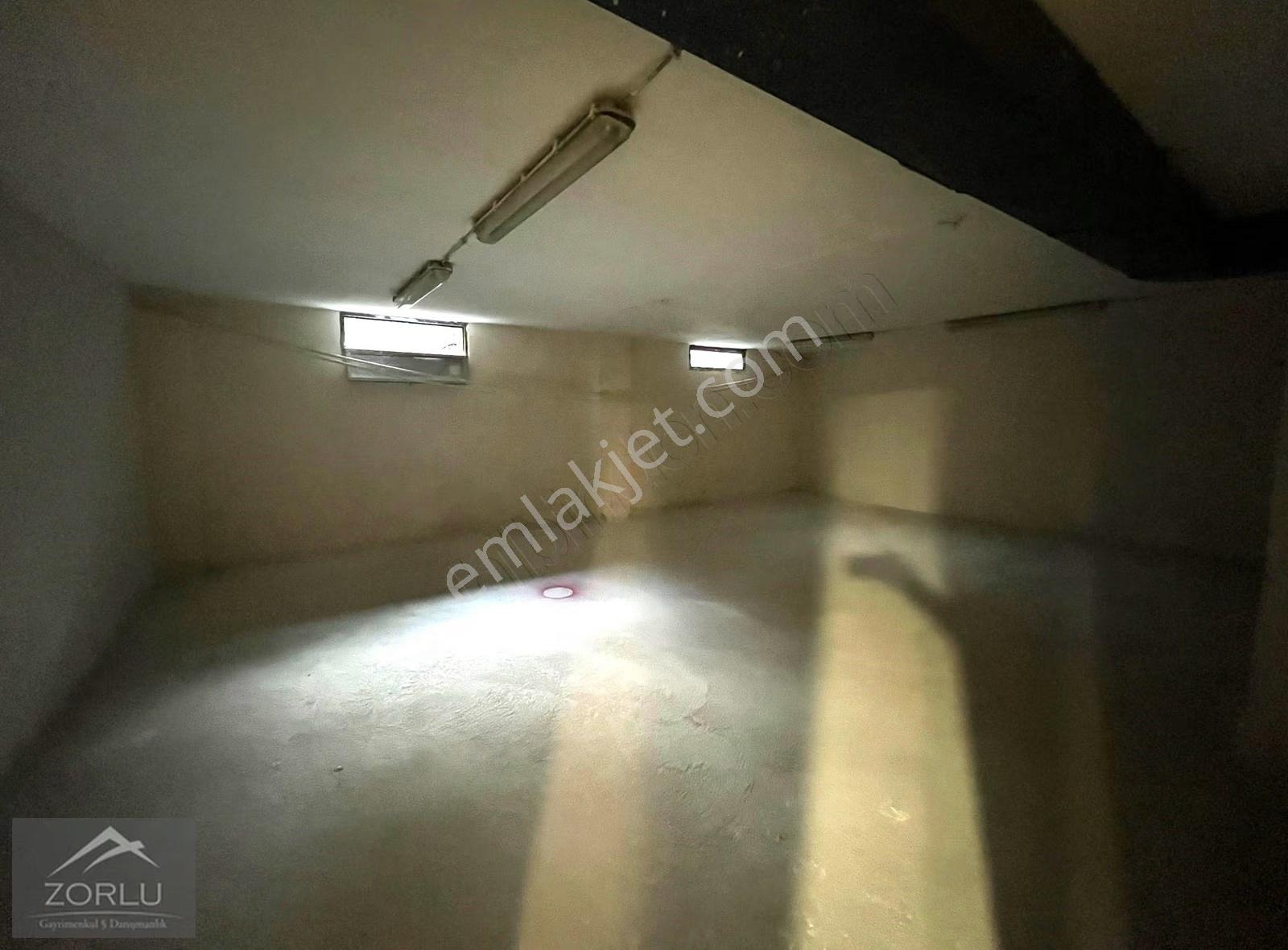 Zorlu Gayrimenkul'den Cumhuriyet Mah'de 650m2 Kiralık Mağaza - Görsel 16