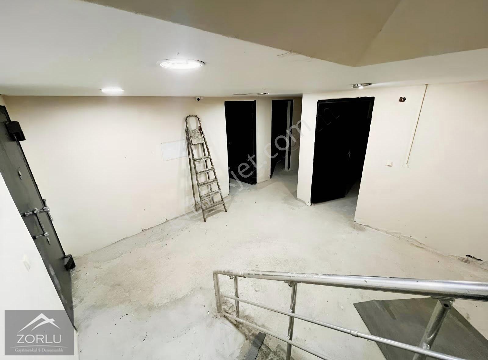 Zorlu Gayrimenkul'den Cumhuriyet Mah'de 650m2 Kiralık Mağaza - Görsel 11