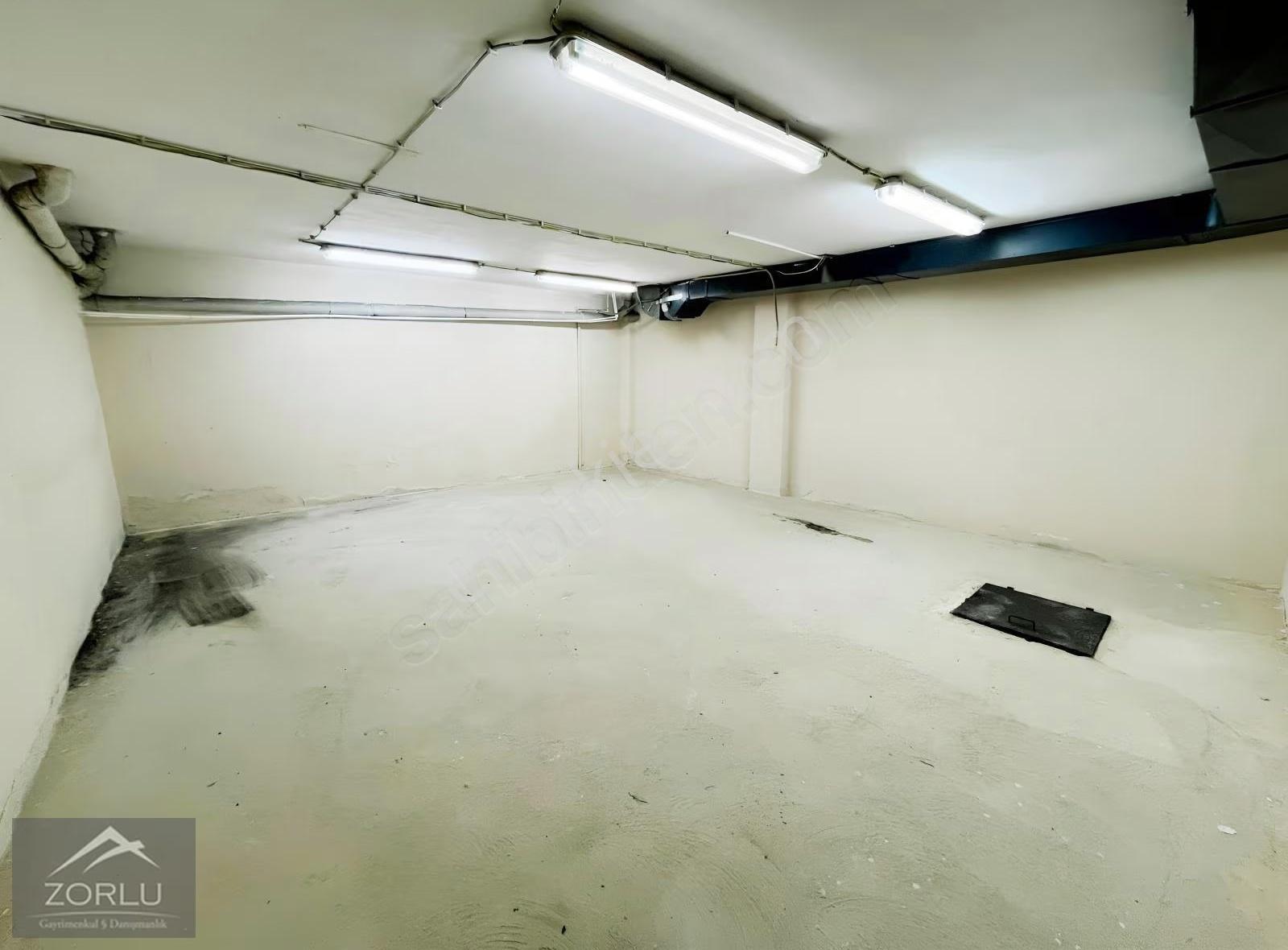 Zorlu Gayrimenkul'den Cumhuriyet Mah'de 650m2 Kiralık Mağaza - Görsel 12