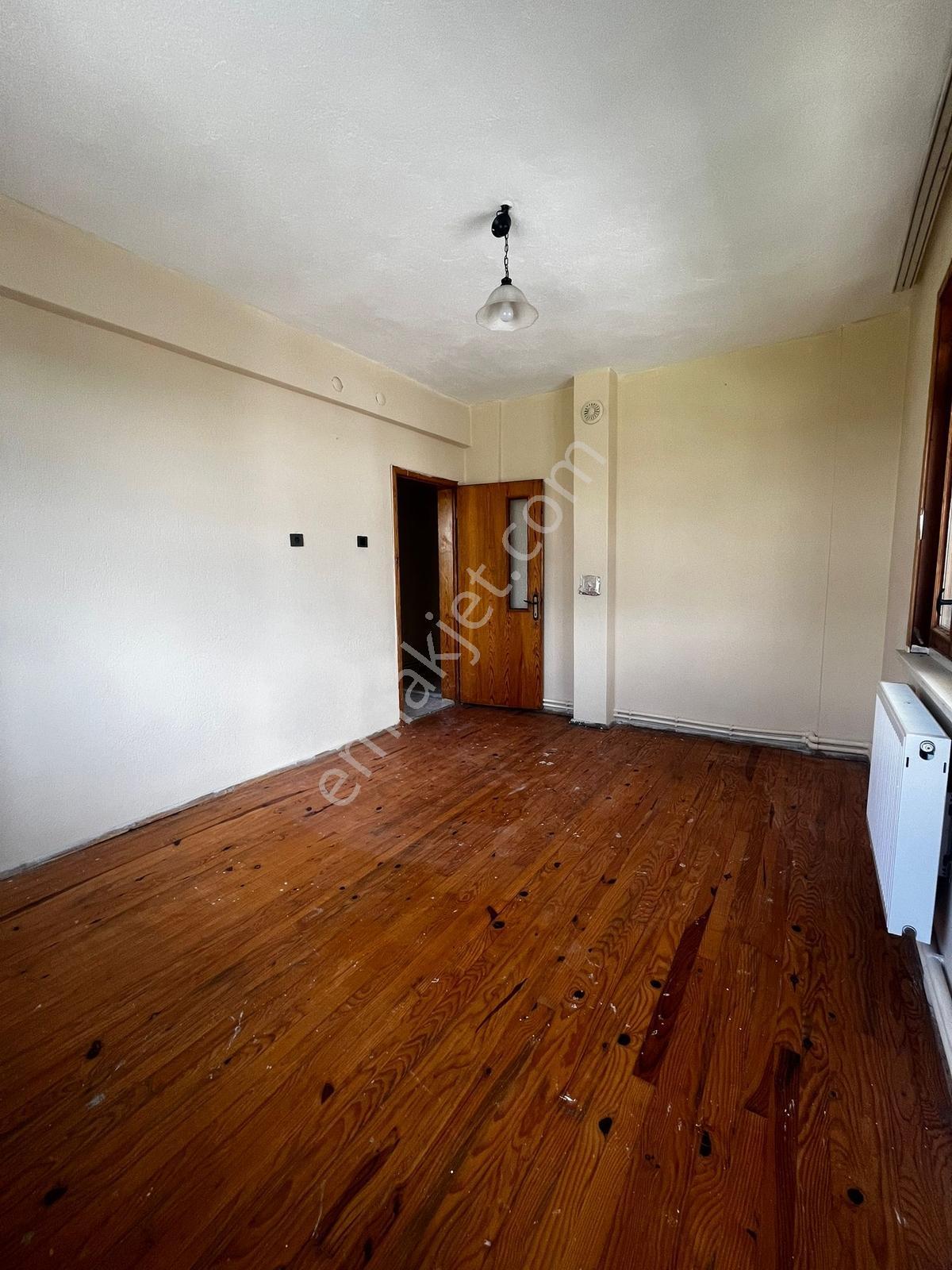 Emin Gyo'dan Hanaybaşında Şehir Koleji Karşısı 3+1 Kiralık Daire - Görsel 6