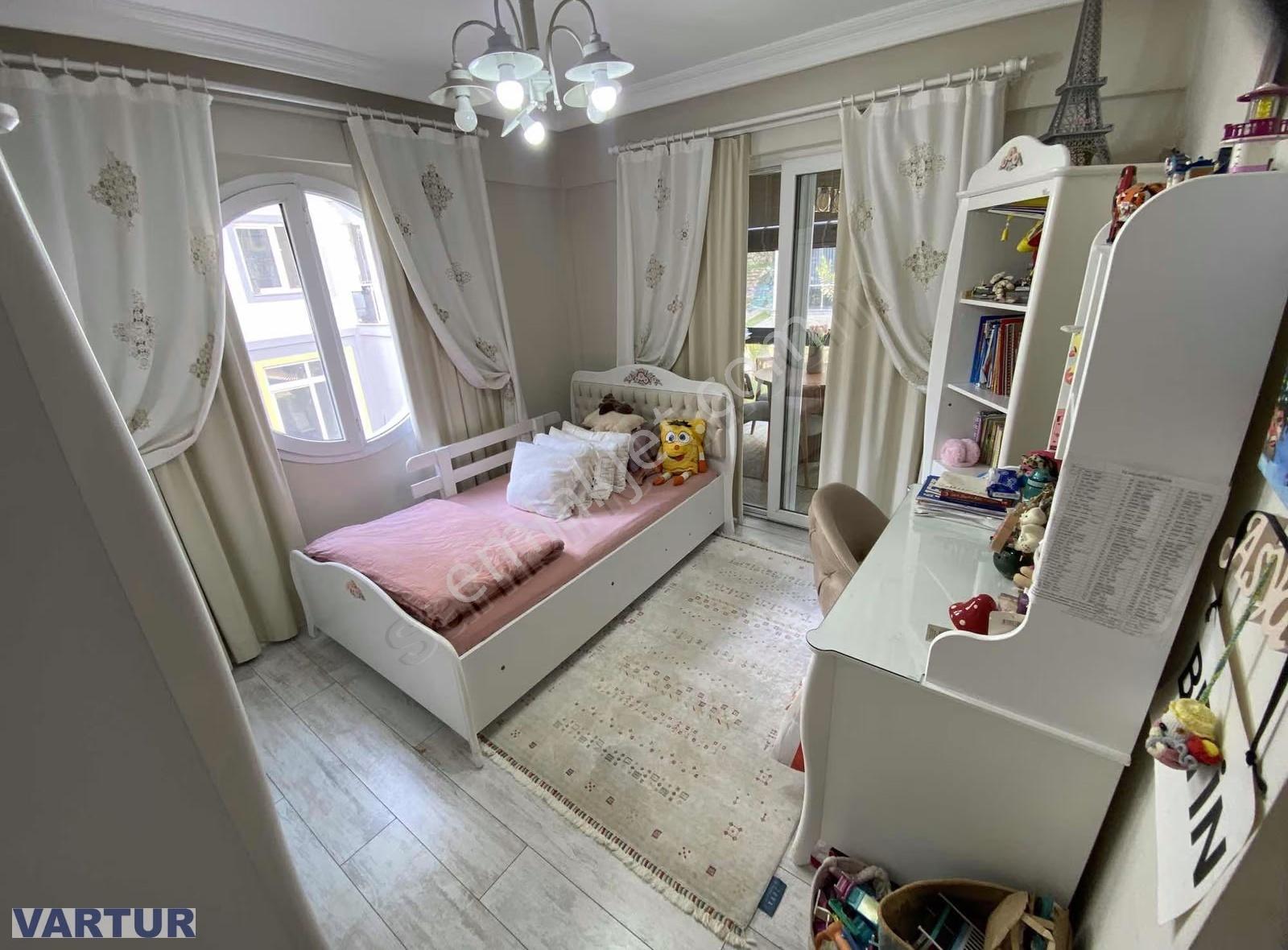 Fiyatı Düştü 3+1 Ferah Doğa Manzaralı Mimari Tasarımlı Daire - Görsel 15