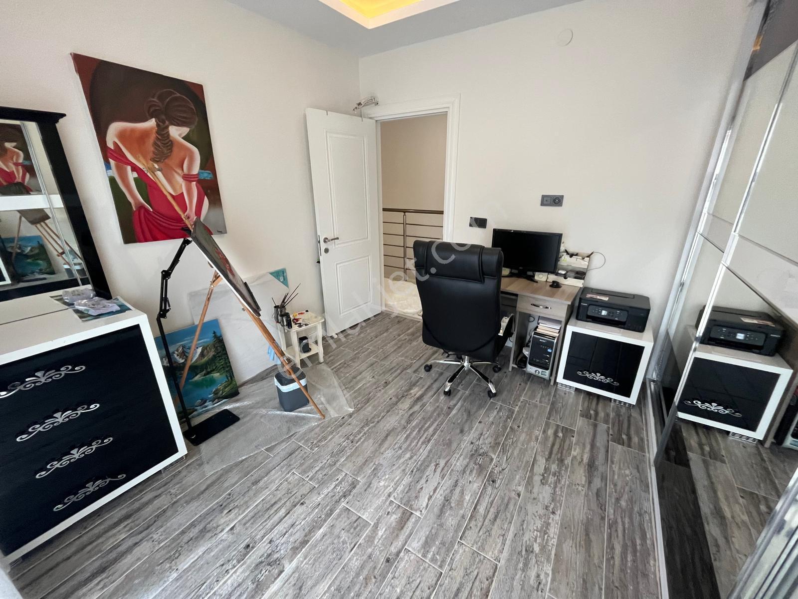 Kuşadası Davutlar’da Havuzlu Sitede 3 + 1 Bahçeli Satılık - Görsel 19