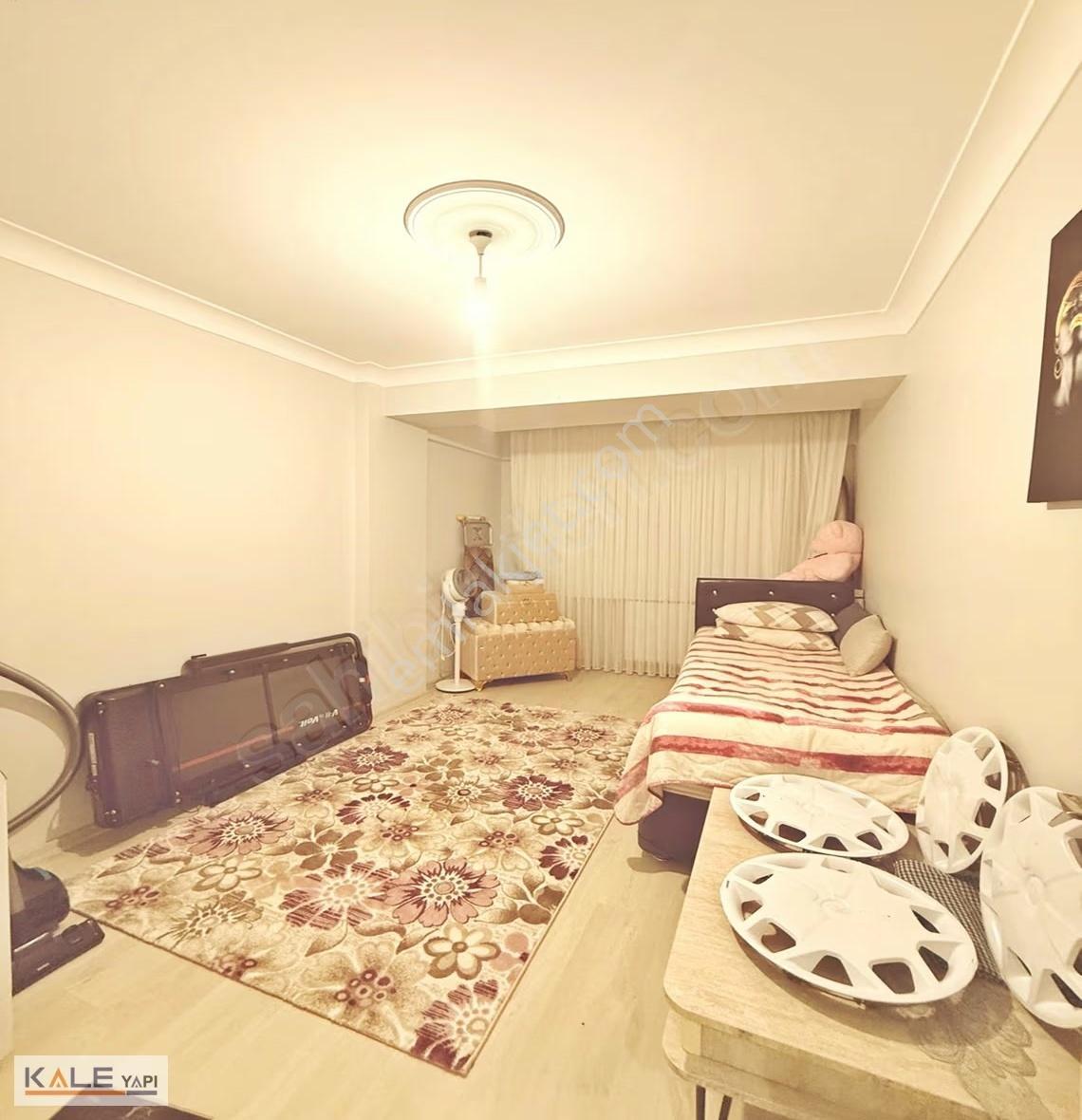 Göçmenlerin İçinde Dev Metrekare Aşiret Paket Daire - Görsel 16