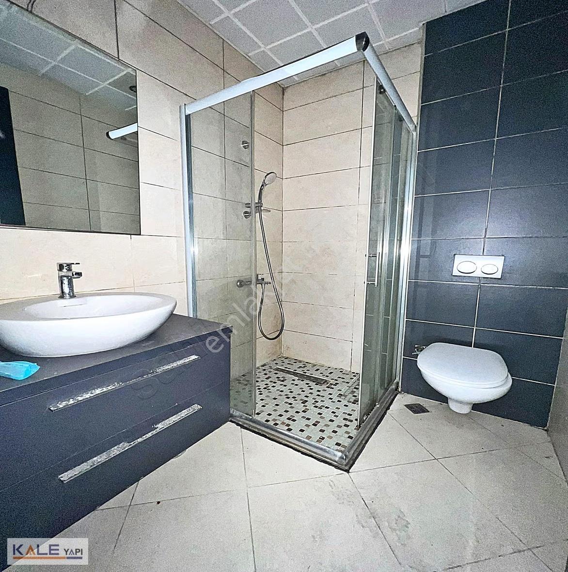 Bahçeşehir'de Dev Teras Keyfi Sunan Lüks 2+1 Satılık Daire - Görsel 35